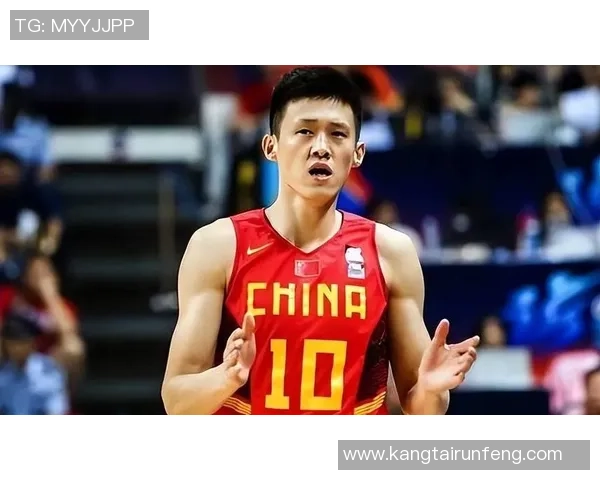 周鹏被买卖？深圳官宣，名单出炉，周鹏表态思念，仅剩1年合同